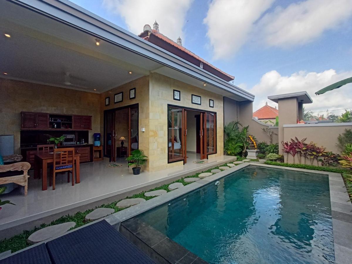 Pondok Gadri Villa Ubud Exterior photo