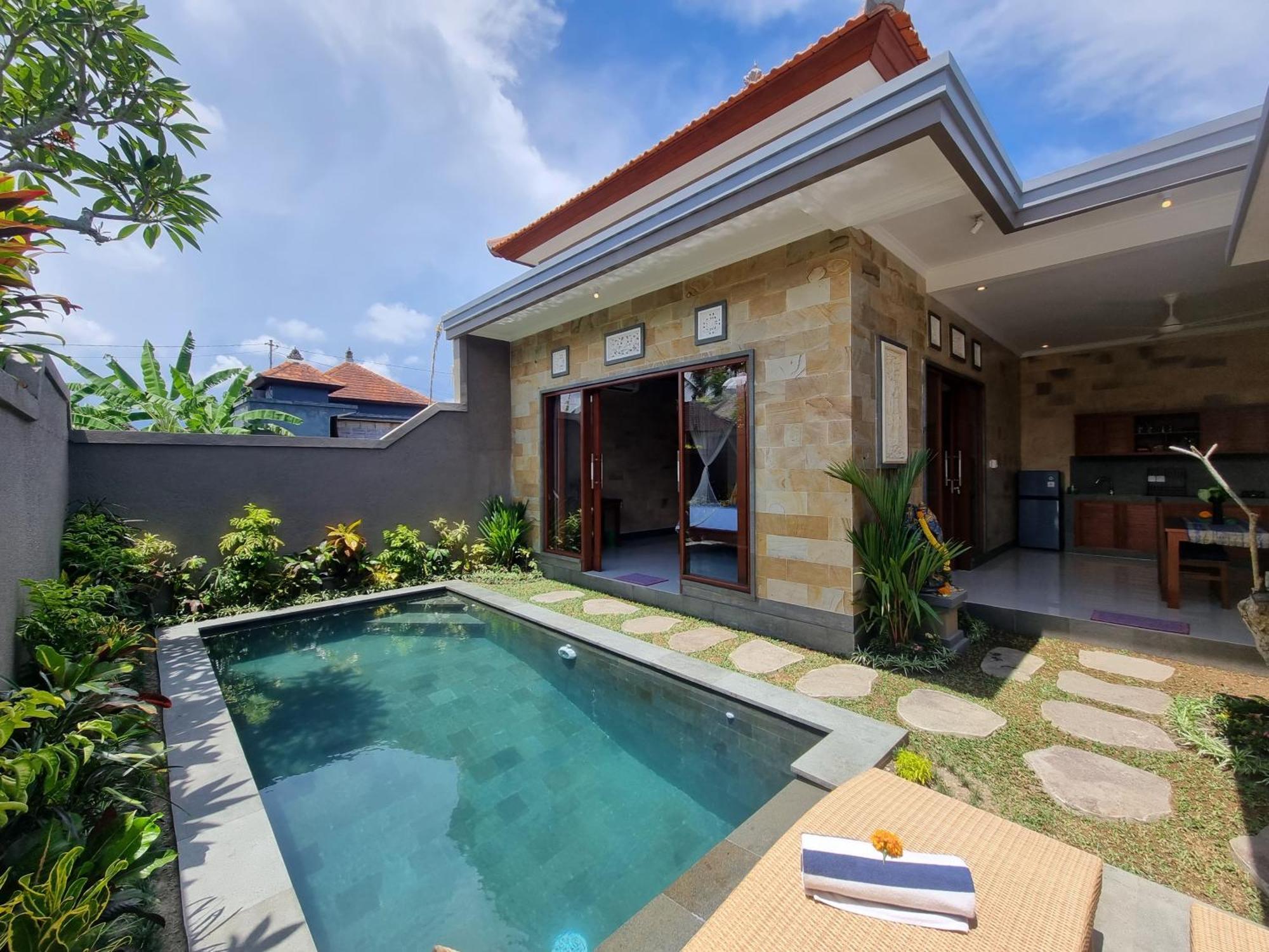 Pondok Gadri Villa Ubud Exterior photo