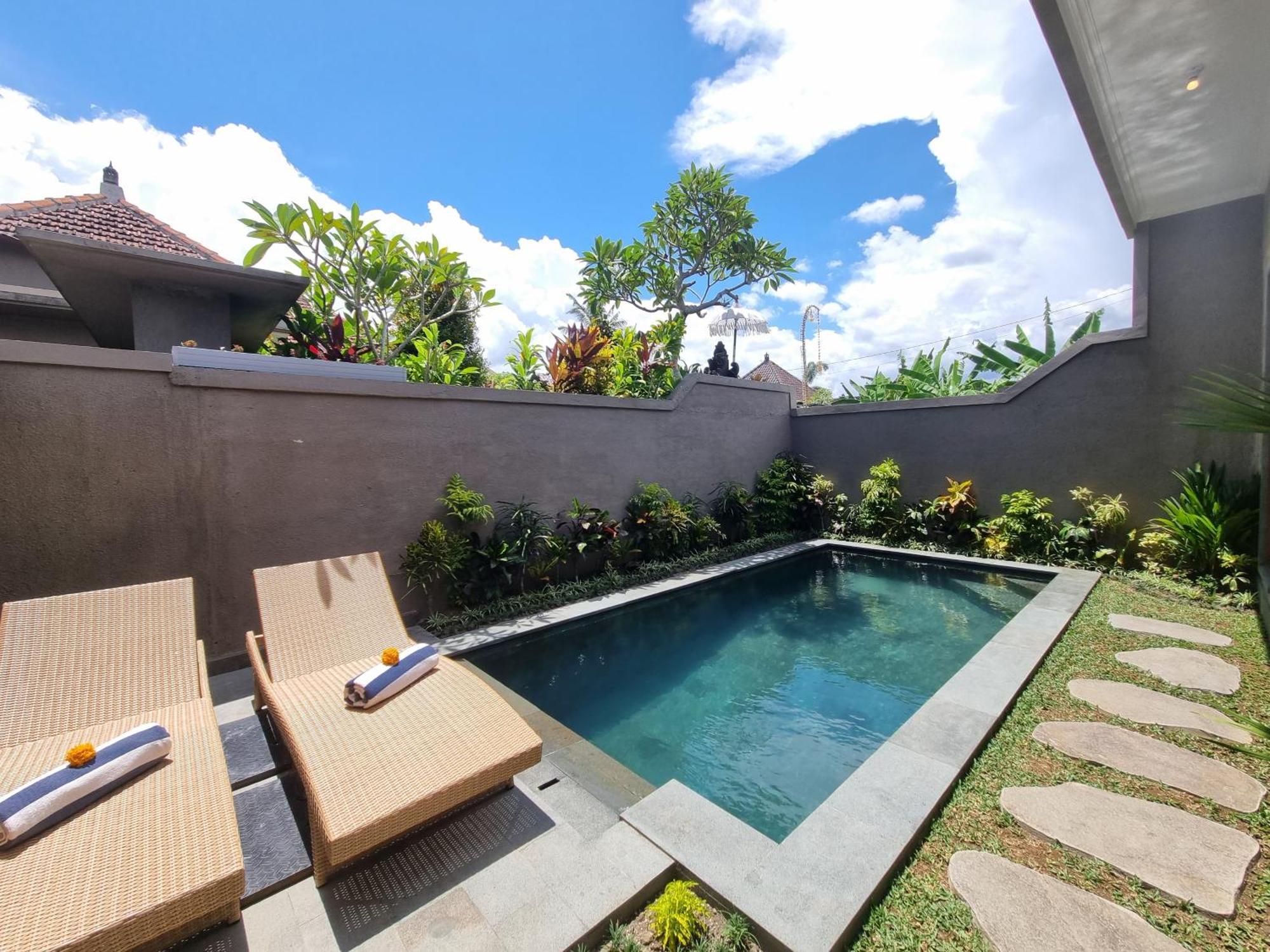 Pondok Gadri Villa Ubud Exterior photo