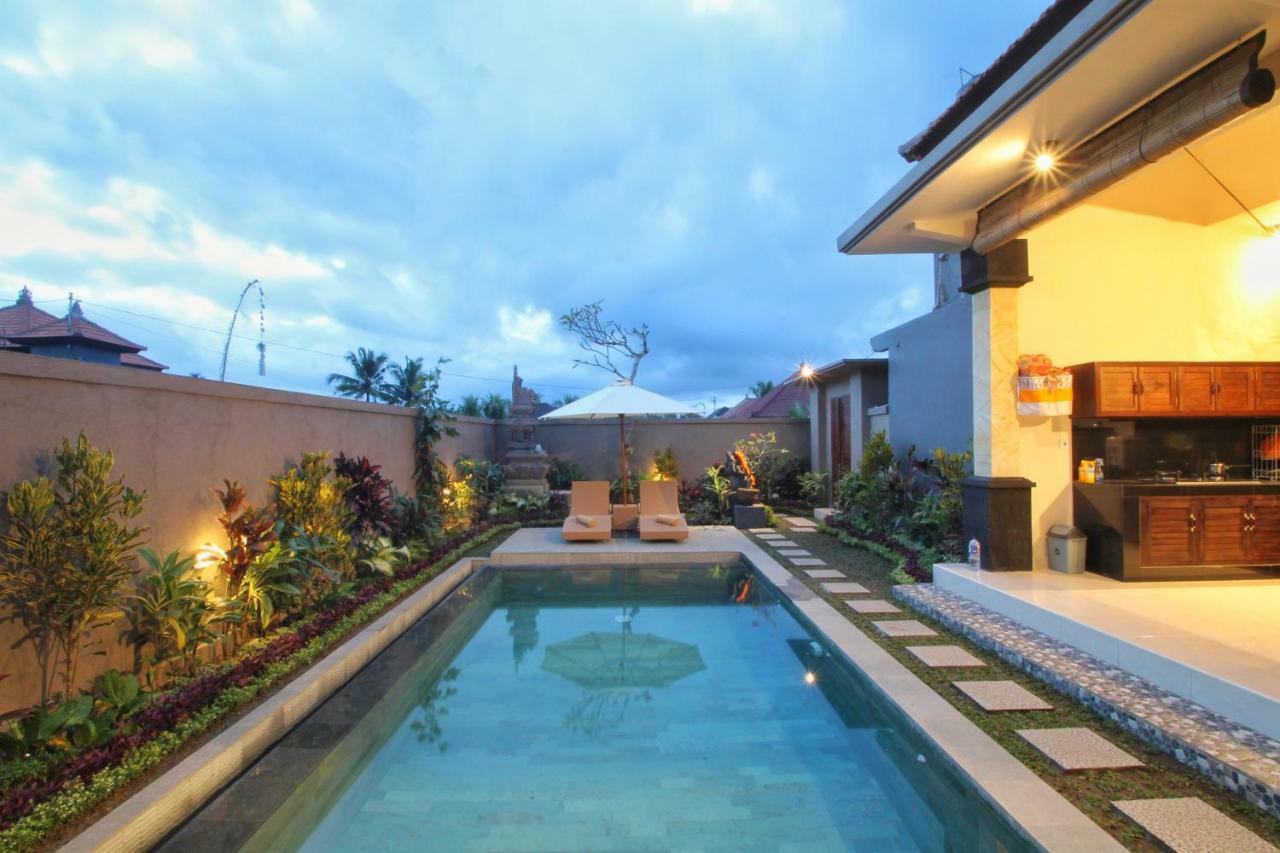 Pondok Gadri Villa Ubud Exterior photo